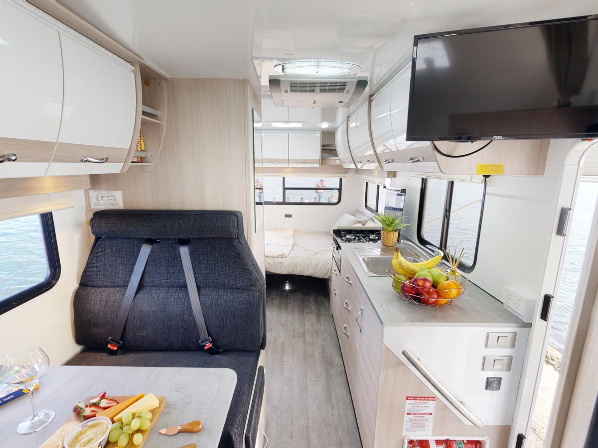 CT 4 Berth Deluxe - inside area view