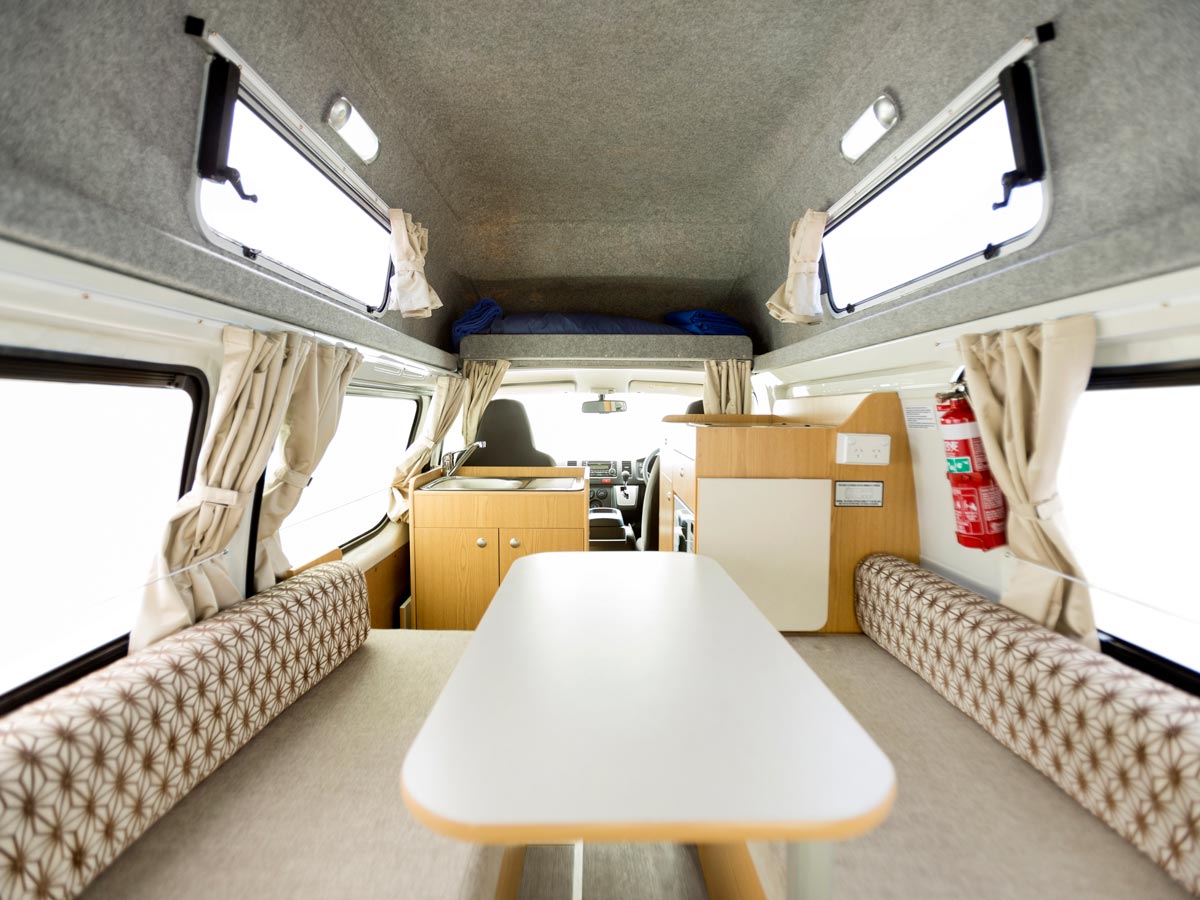 Hippie Hitop Camper - Inside table view
